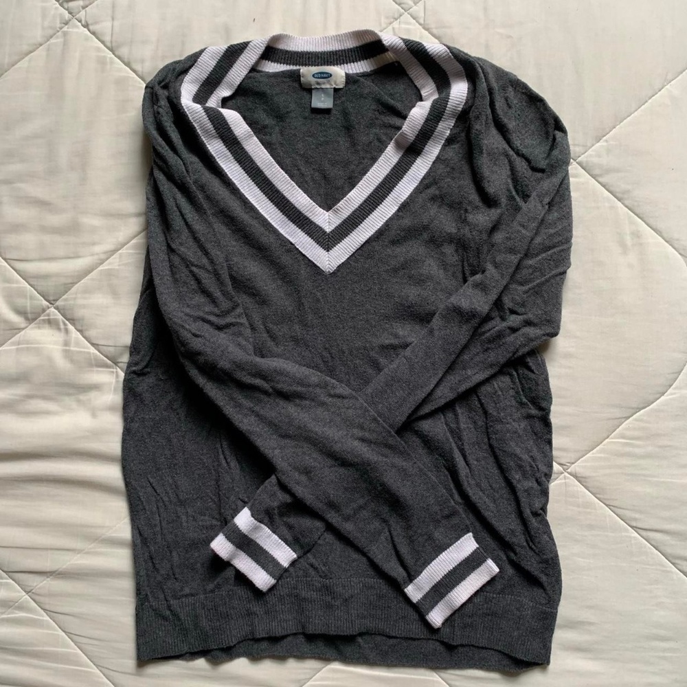 Old Navy women's gray v-neck collegiate sweater with white trim, size small